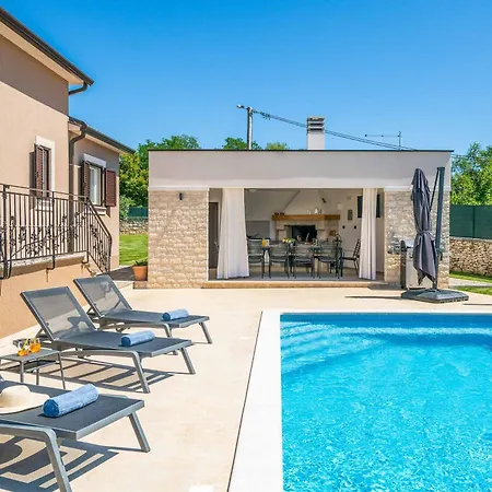 Villa Rosewood Šumber