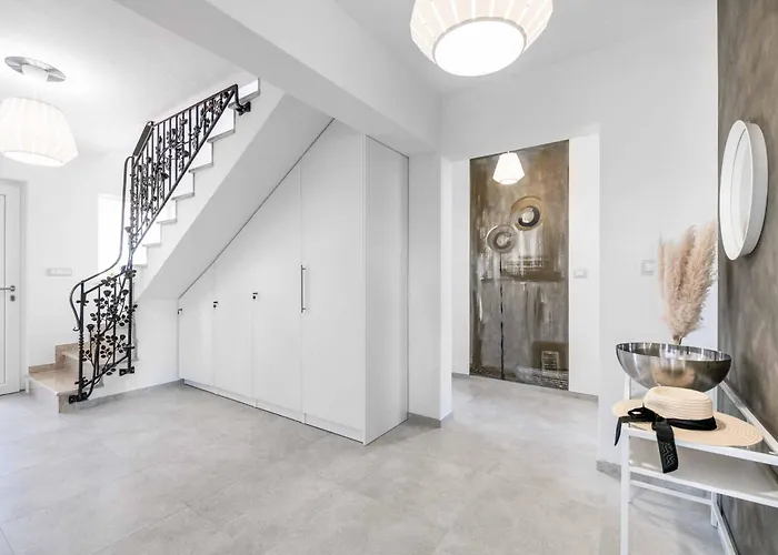 Rosewood Villa Šumber